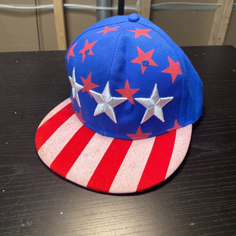 Red white and blue flatbill snapback
